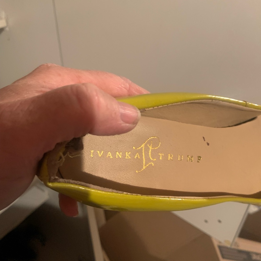 high heels - Picture 3 of 5